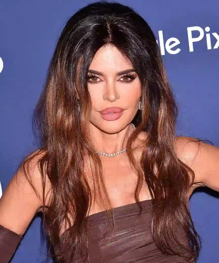 lisa rinna with long hair