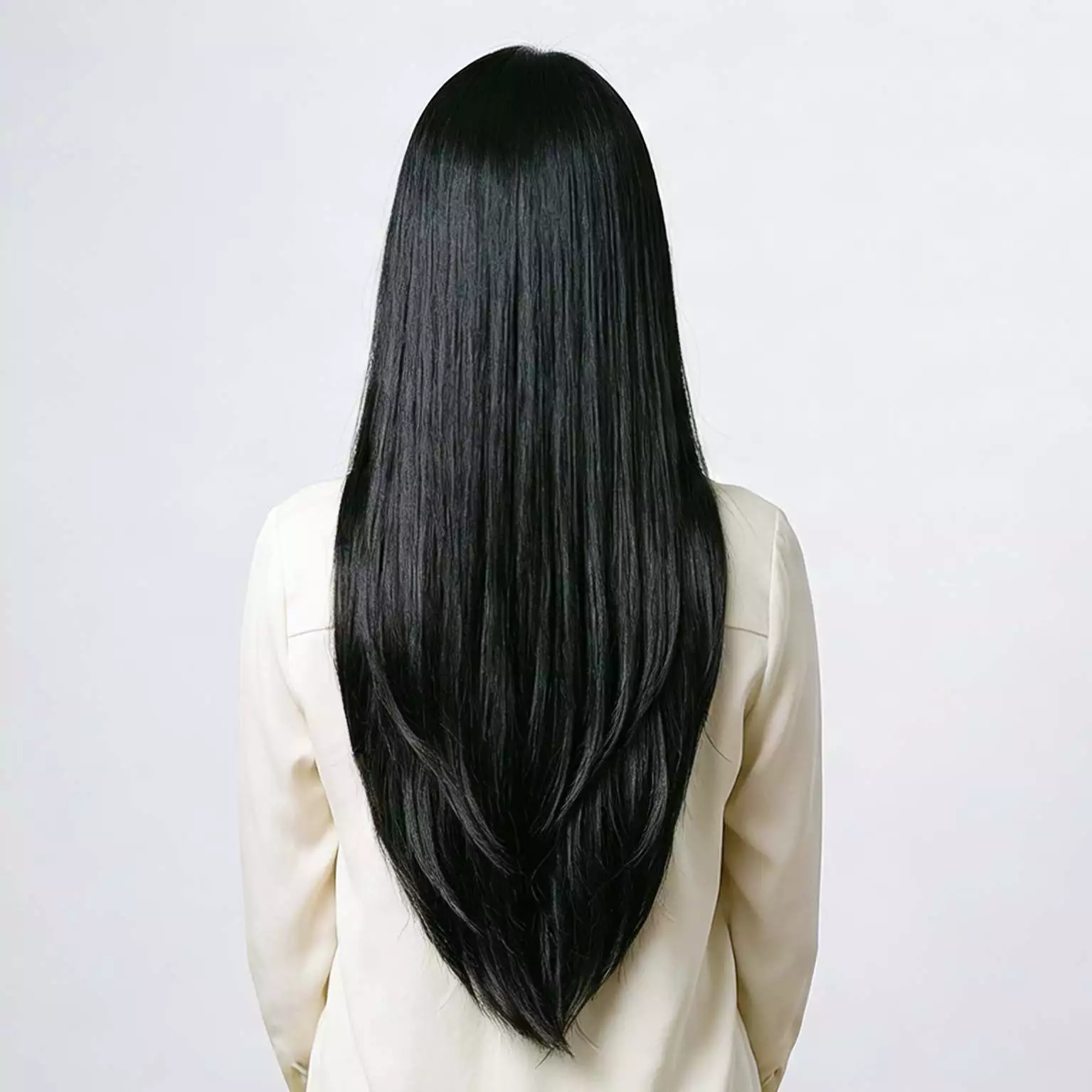 V-cut long layers on straight hair — tapered outline with movement