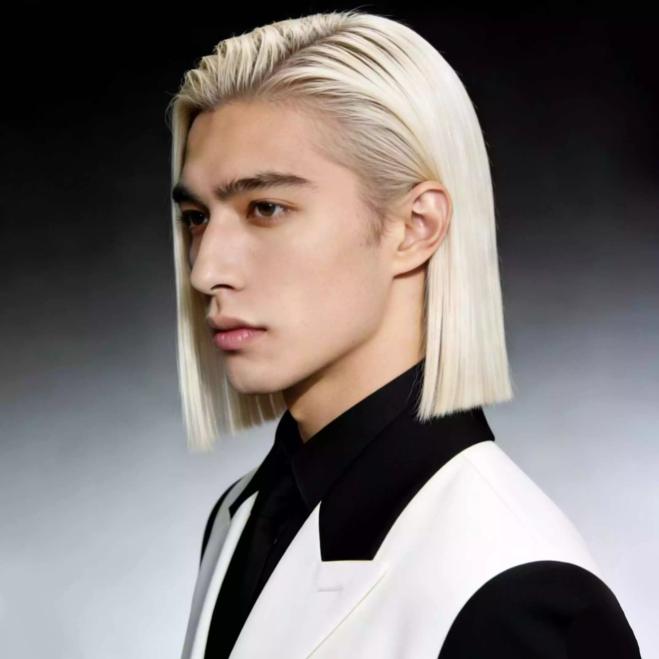 blunt perimeter straight — shoulder length — full ends + crisp outline